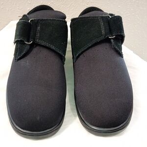 Womens Diabetic Orthro Feet Black Cushion Shoes sz 8.5 (half shoe insert needed)